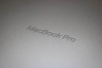 Apple MacBook Pro 14 (M2 Pro, 2023)