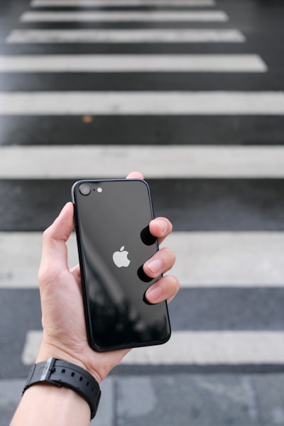 iPhone SE (2022)